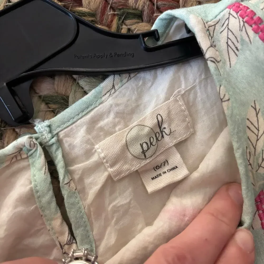 Peek bundle girls